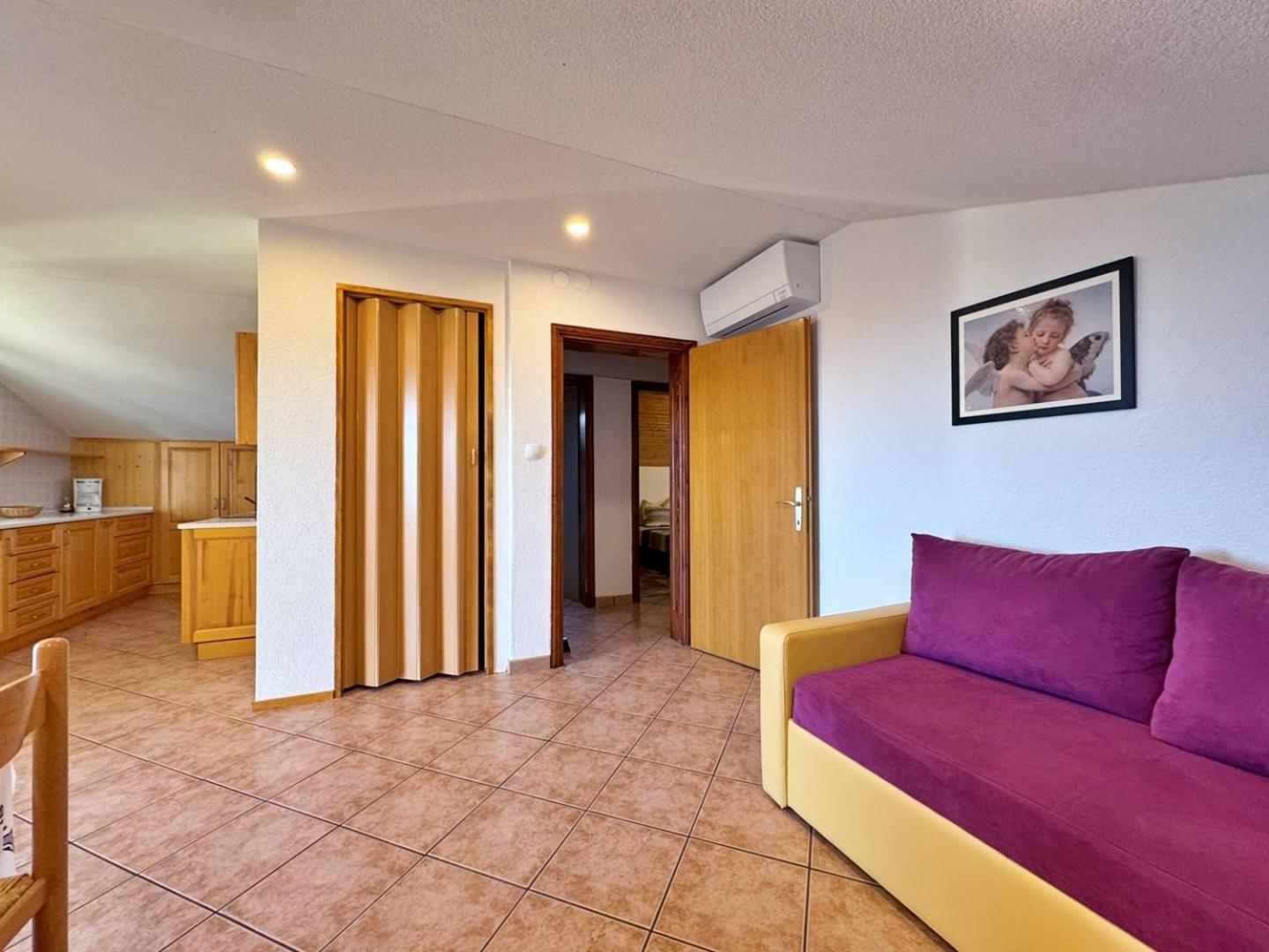 Apartments Pavle Malinska Extérieur photo